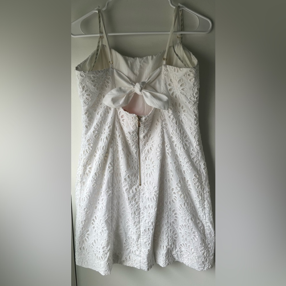 Lilly Pulitzer Shelli Resort White Eyelet Shift Tie Back Dress Size 12 - Picture 2 of 7